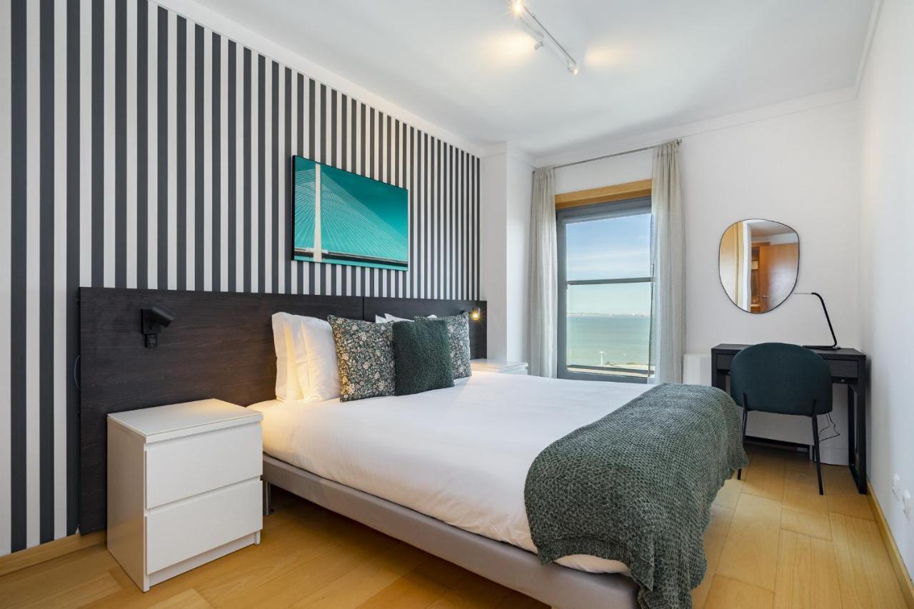 Whome Panoramic View With Elevator, Ac, Garage Perfect For Families & Business Travellers Lizbona Zewnętrze zdjęcie